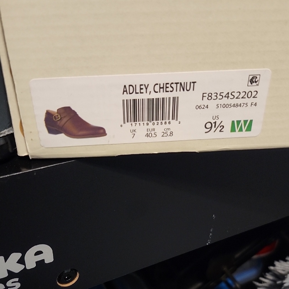 Life Stride Women's Brown Booties - Picture 8 of 8